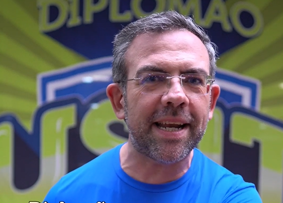 AARÃO MIRANDA - PROFESSOR DE DIREITO
