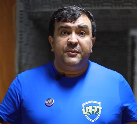 RODRIGO BAMONDES - PROFESSOR DOS CURSOS DE TECONOLOGIA